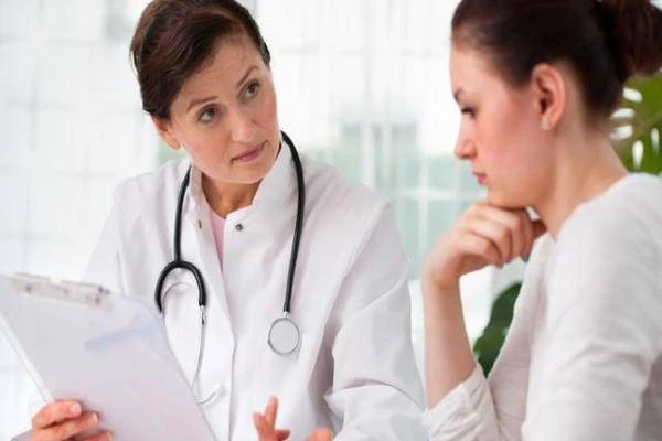 Phụ nữ bị nổi mụn cóc ở 3 vị trí này trên cơ thể: Coi chừng đã nhiễm HPV, tiềm ẩn nguy cơ ung thư cổ tử cung hoặc bệnh xã hội-1
