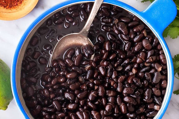 Đây là cách ăn đậu đen mỗi ngày không chỉ bổ máu mà còn giải nhiệt tốt hơn, chị em sẽ nhuận sắc, sức khỏe được hưởng lợi đủ đường-4