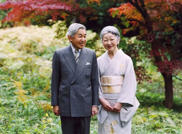 Tiết lộ hậu thuẫn” tài chính cực khủng của vợ chồng cựu Công chúa Nhật, cuộc sống không hề khó khăn như dư luận tưởng lâu nay-2