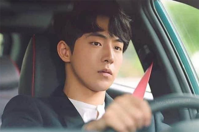 Đưa vợ đi du lịch nước ngoài, bất ngờ nhận được một cuộc gọi điện thoại, tôi bỏ rơi cô ấy giữa đường-1