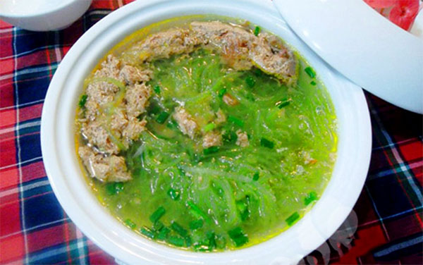 Bí xanh ngon, bổ nhưng một số người cần hạn chế ăn-4