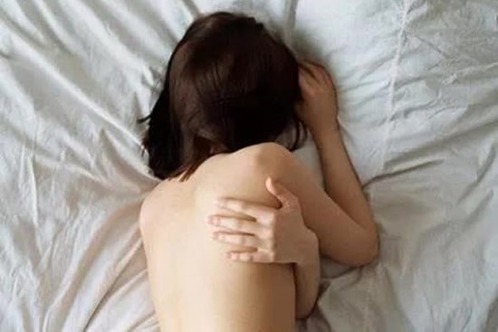 Thanh Hóa: Nữ sinh lớp 9 bị 6 nam sinh hiếp dâm tập thể