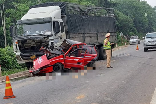 Vụ 4 người trong một gia đình thương vong trên đường đi du lịch: Sức khỏe các nạn nhân sống sót hiện ra sao?-4