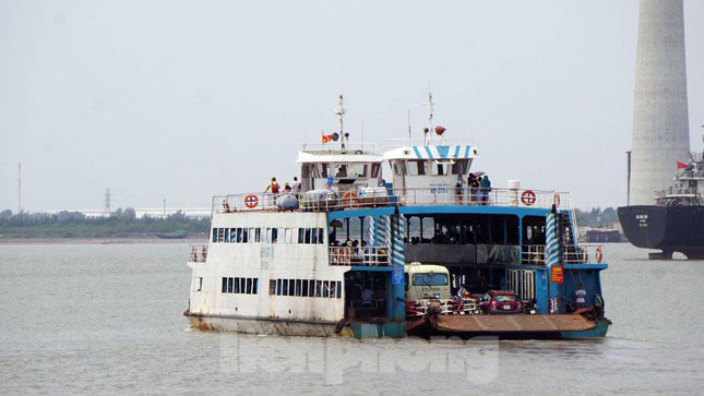 Tạm dừng đưa ô tô con ra Cát Bà dịp lễ, du khách di chuyển thế nào?-1