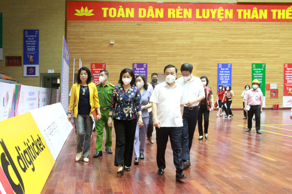 Tiếp tục đẩy nhanh tiến độ tiêm vắc xin phòng Covid-19 cho trẻ-3