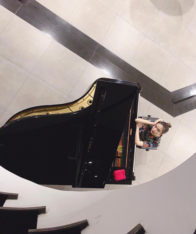 Ngắm cơ ngơi chục tỷ của gia đình văn hóa quyền lực showbiz Việt: Không ở penthouse đắt đỏ thì cũng là biệt thự sang chảnh, đẹp mê-10