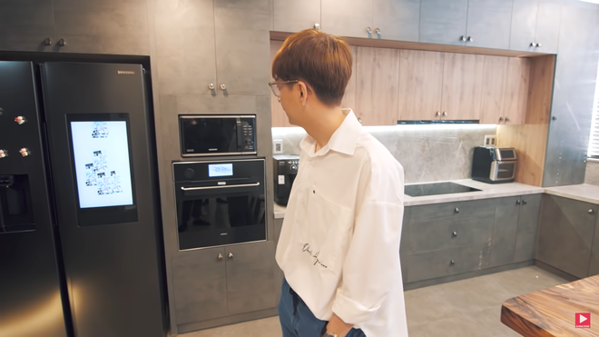 Ngắm cơ ngơi chục tỷ của gia đình văn hóa quyền lực showbiz Việt: Không ở penthouse đắt đỏ thì cũng là biệt thự sang chảnh, đẹp mê-32