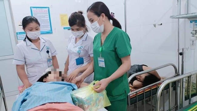 Vụ 4 người trong một gia đình thương vong trên đường đi du lịch: Sức khỏe các nạn nhân sống sót hiện ra sao?-2