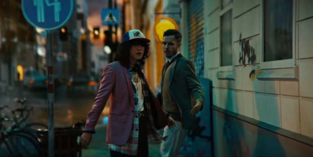 Cảnh kết thúc đáng lên án trong MV của Sơn Tùng M-TP: Là thần tượng của hàng triệu người trẻ, không thể đứng ngoài và mặc kệ dòng chảy của đời sống!-2