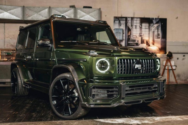 Hiền Hồ, Sơn Tùng M-TP cùng gu chơi xế hộp chục tỷ Mercedes-AMG G63-1