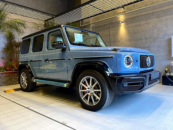 Hiền Hồ, Sơn Tùng M-TP cùng gu chơi xế hộp chục tỷ Mercedes-AMG G63-7