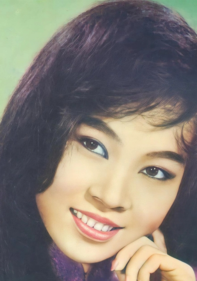 Ca khúc Ướt mi”: Nỗi mặc cảm nghèo và tình đơn phương của Trịnh Công Sơn với 1 mỹ nhân-4