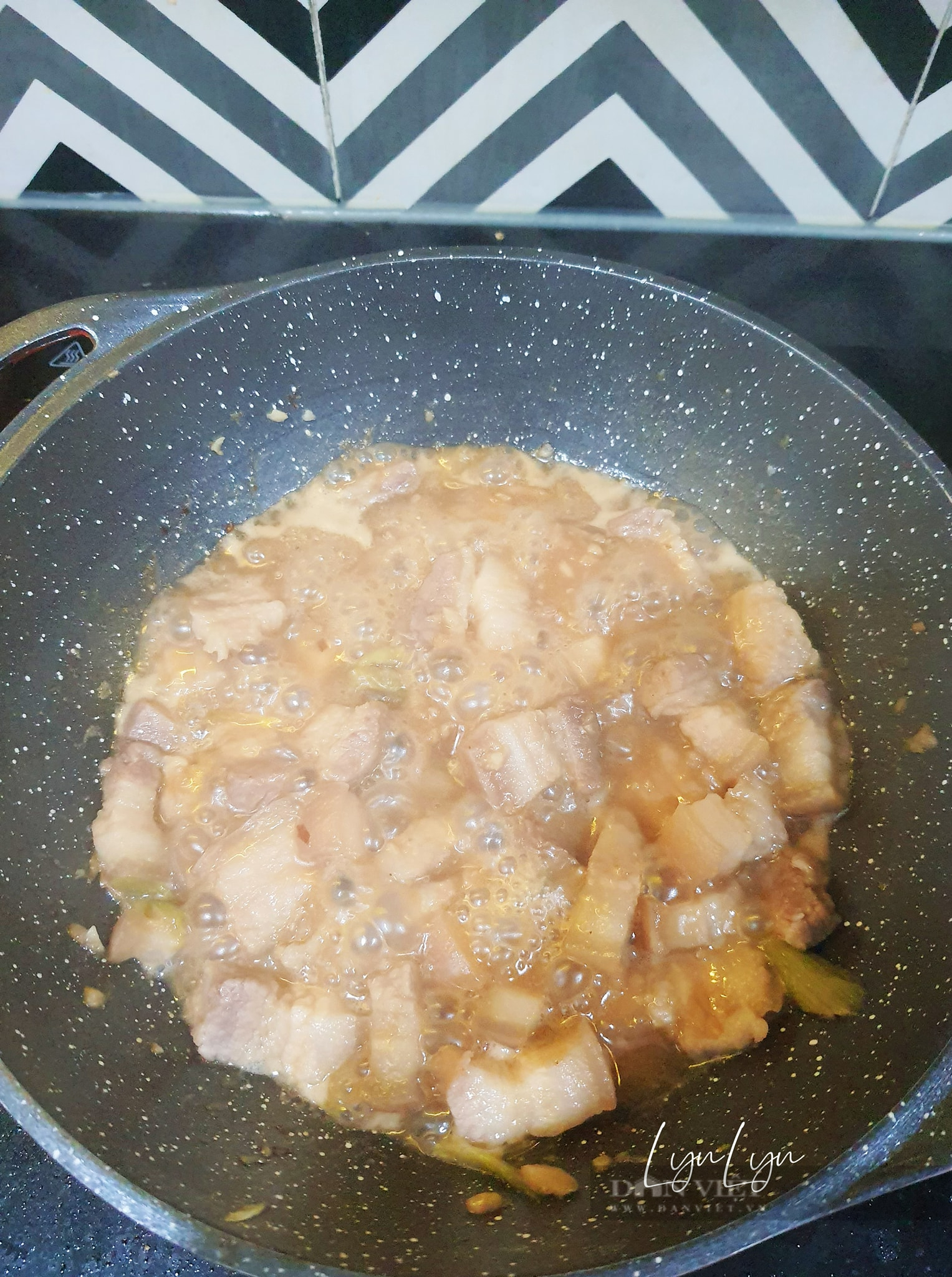 Nghỉ lễ, vào bếp làm thịt ba chỉ rim chao lạ miệng, ngon cơm cho cả nhà thưởng thức-5