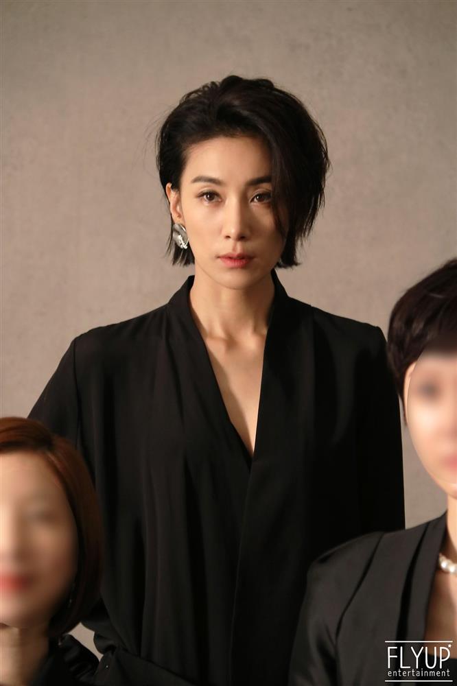 6 diễn viên Hàn để tóc ngắn đẹp nhất: Song Hye Kyo xuất sắc nhưng mỹ nhân cuối mới khiến chị em rần rần học theo-13