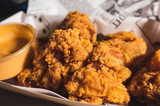 Thực phẩm nên tránh để bảo vệ não bộ hậu Covid-19