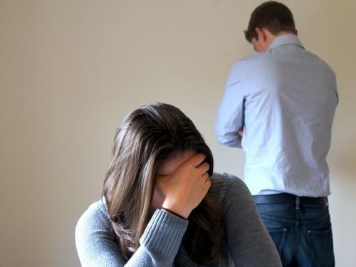 9 việc nhỏ tưởng như không quan trọng nhưng lại châm ngòi khiến các cặp vợ chồng chán nhau-1