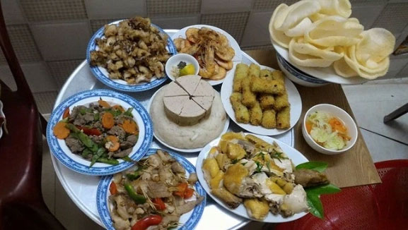 Nghỉ lễ ngủ đến 10 giờ dậy mới biết nhà có giỗ, nàng dâu lập tức nghĩ ra pha chữa cháy đỉnh cao khiến mẹ chồng cười xòa-2