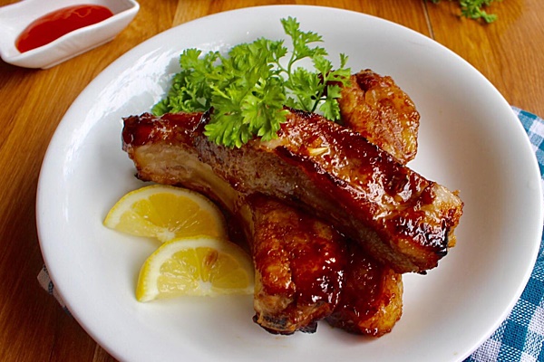 Mẹ đảm làm sườn nướng mật ong thơm ngon cực phẩm, bé nào ăn cũng thích mê-2