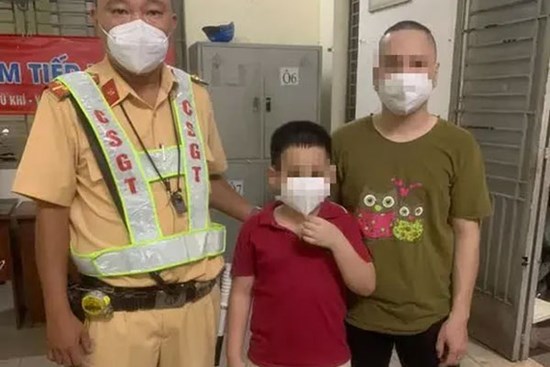 TP.HCM: Bé trai 9 tuổi bỏ nhà đi vì…