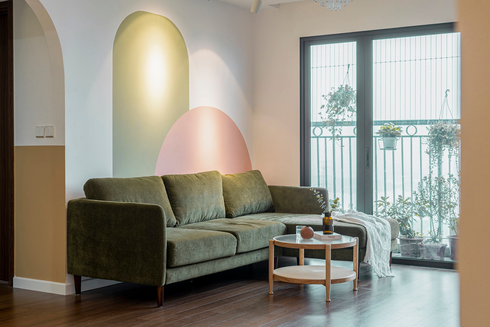 Cặp vợ chồng Hà Nội thổi luồng gió mới cho căn hộ gần 100m² với chi phí chỉ 270 triệu-2