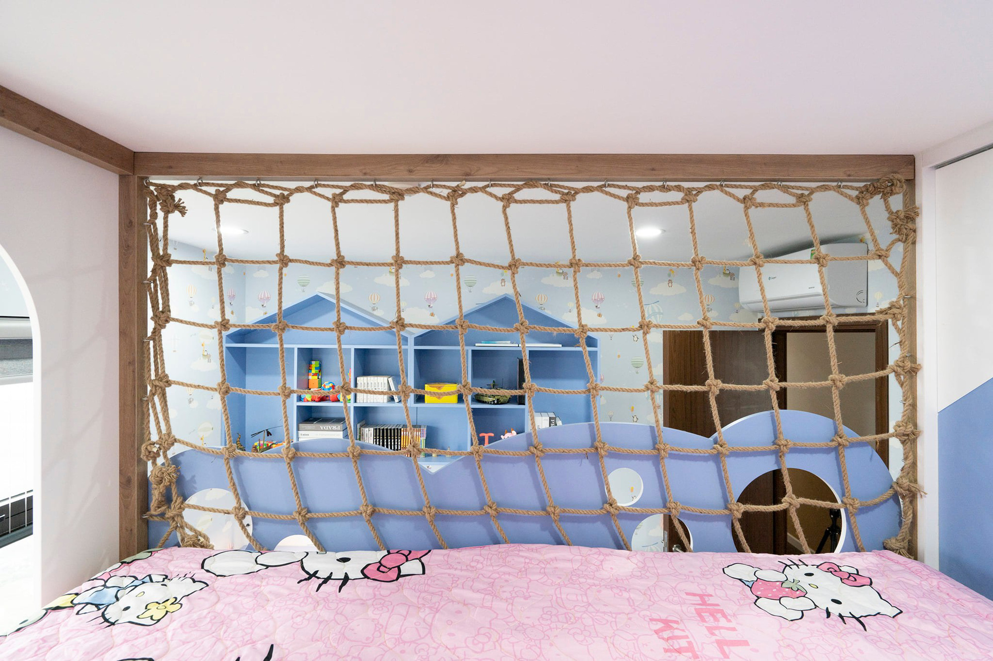 Cặp vợ chồng Hà Nội thổi luồng gió mới cho căn hộ gần 100m² với chi phí chỉ 270 triệu-13