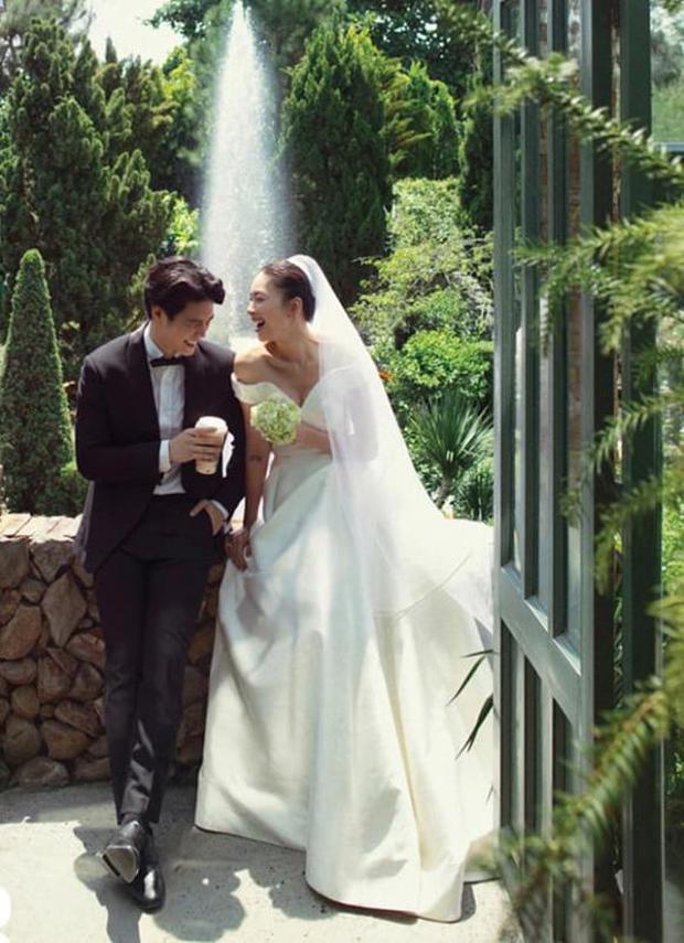 Dở khóc dở cười chuyện gia đình Ngô Thanh Vân trước thềm ngày cưới: Bố mẹ đi làm mi, cô dâu vì sao lại stress?-7