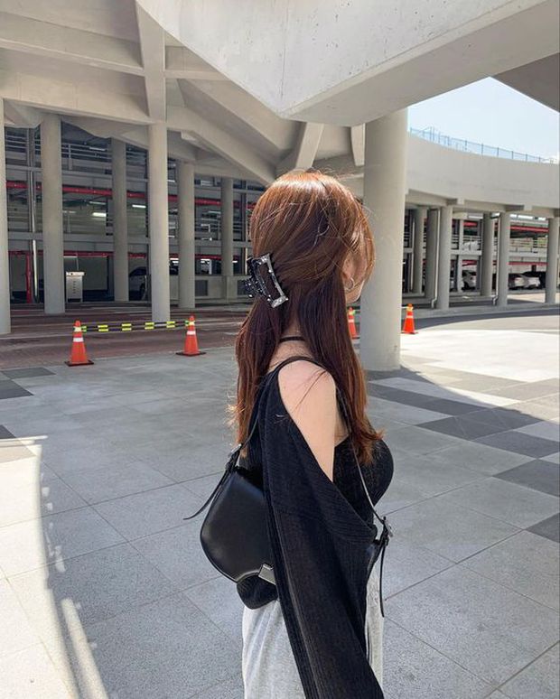 Việc biếu tiền bố mẹ trở thành gánh nặng với nhiều người: Không phải ai từ thành phố lớn trở về cũng có thu nhập ổn định-1