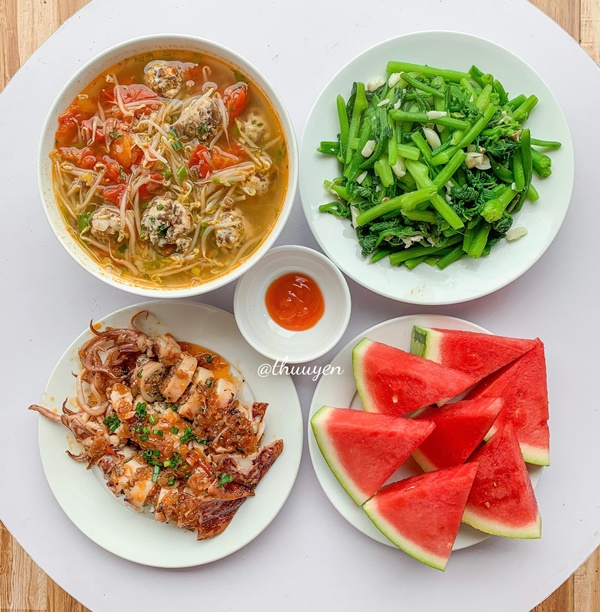 Gái đảm gợi ý loạt mâm cơm nhà đậm đà hương vị Việt, 5 người ăn mà chi phí chỉ hơn 100 nghìn đồng-1