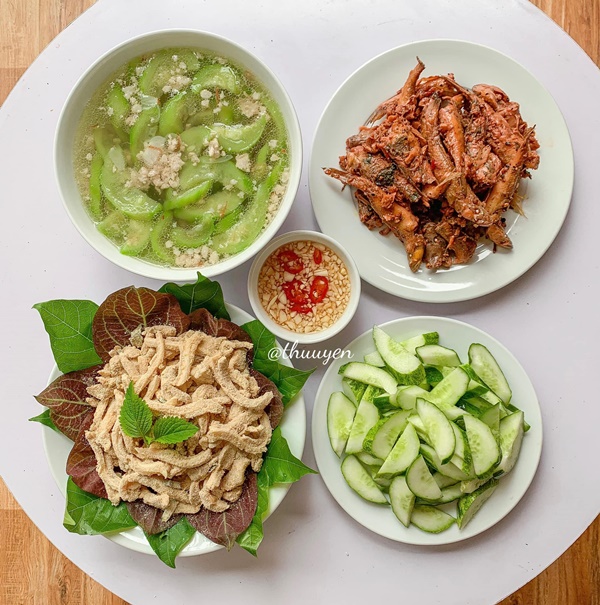 Gái đảm gợi ý loạt mâm cơm nhà đậm đà hương vị Việt, 5 người ăn mà chi phí chỉ hơn 100 nghìn đồng-4