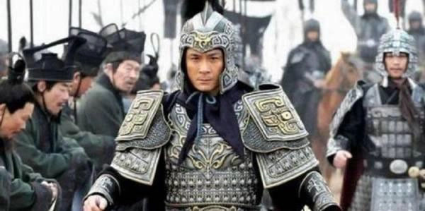 Vị hoàng đế giả mù 3 năm, tận mắt chứng kiến vợ dan díu với người đàn ông khác: Đó là ai?-2