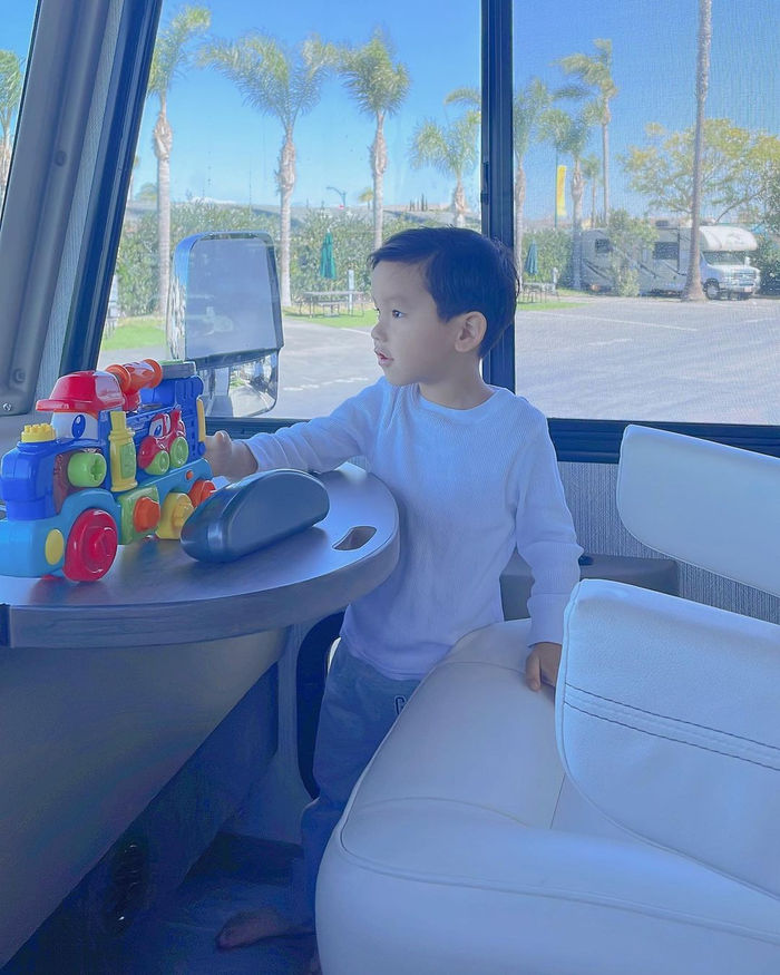 Hoa hậu Phạm Hương có mấy nhà bên Mỹ?-17