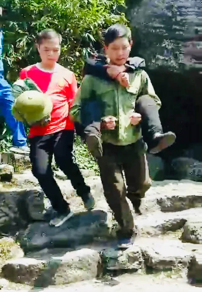 Vụ người phụ nữ sống sót sau 7 ngày rơi xuống vực sâu ở Yên Tử: Gia đình đứng ngồi không yên, từng đăng tin lên mạng để tìm kiếm-2