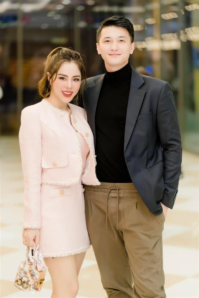 Bạch Lan Phương công bố mặt cô gái cua Huỳnh Anh-1