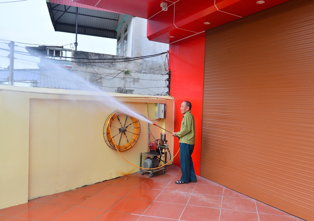 Gặp người đàn ông 11 vợ, từng là đại gia một thời ở Hà Nội: Sử dụng 10 điện thoại với 20 cái sim-12