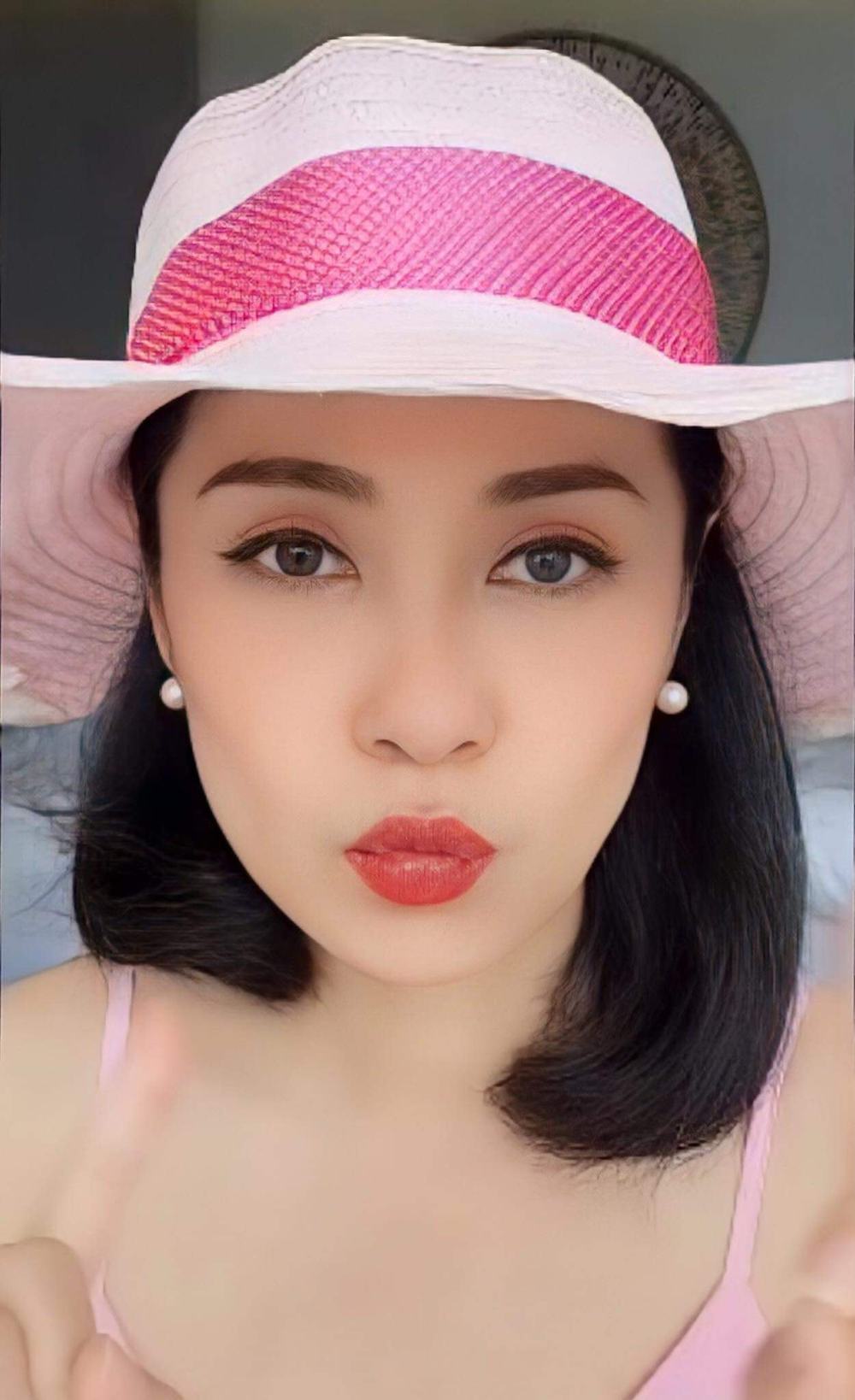 Diễn viên Việt Trinh tuổi 50: Mẹ đơn thân, sống an yên trong biệt thự vườn ở Bình Dương-10