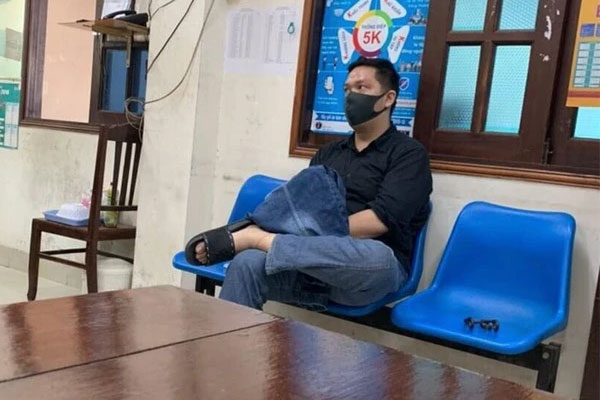 Đang cùng vợ mua sắm, đại gia bạc tỷ đột nhiên bị cảnh sát bắt giữ, hé lộ sự thật kinh hoàng 21 năm về trước-7