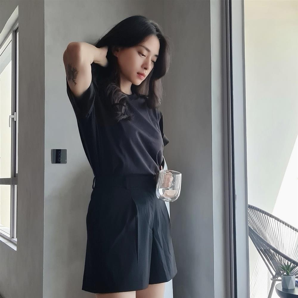 5 bí kíp mặc đồ giúp Ngô Thanh Vân trẻ trung hơn nhiều so với tuổi 43-17