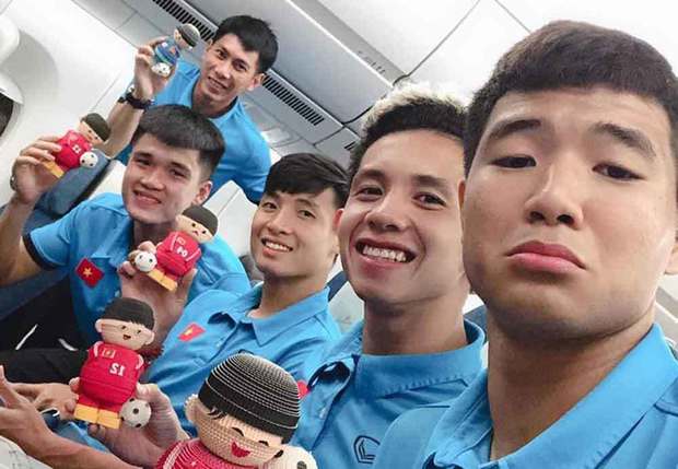 Những khoảnh khắc làm nên Chinh đen tấu hài: Chuẩn bị lên xe hoa vẫn không ngừng lầy lội-6