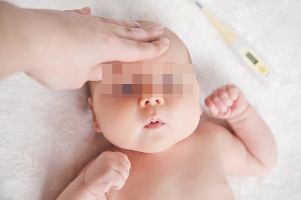 Trẻ bị bệnh viêm gan do virus bí ẩn thường có 2 dấu hiệu nhận biết, cha mẹ cần đưa con đi bệnh viện ngay-2