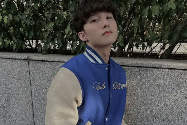 Động thái đầu tiên của Sơn Tùng M-TP sau 3 ngày nhận phạt và tiêu hủy MV: bật và hát theo Theres No One At All-2