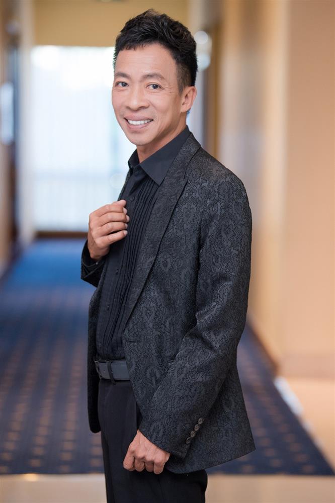 Cuộc sống của Việt Hoàn: Cưới vợ đẹp như hoa hậu, sống bình yên trong trang trại 10.000m2-1