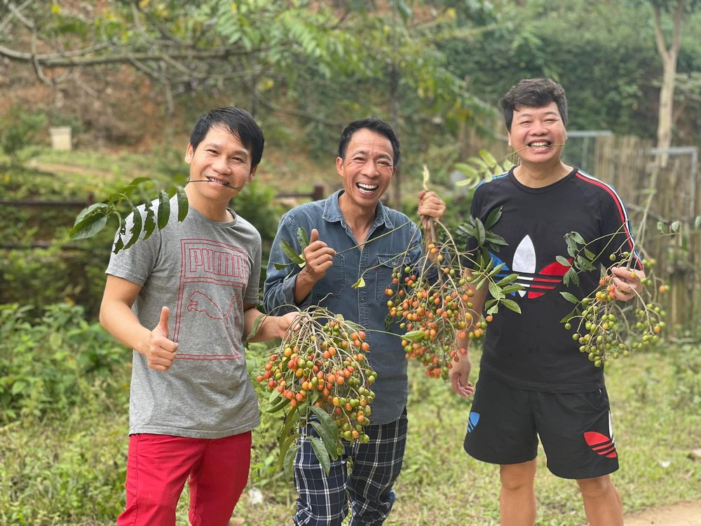 Cuộc sống của Việt Hoàn: Cưới vợ đẹp như hoa hậu, sống bình yên trong trang trại 10.000m2-2
