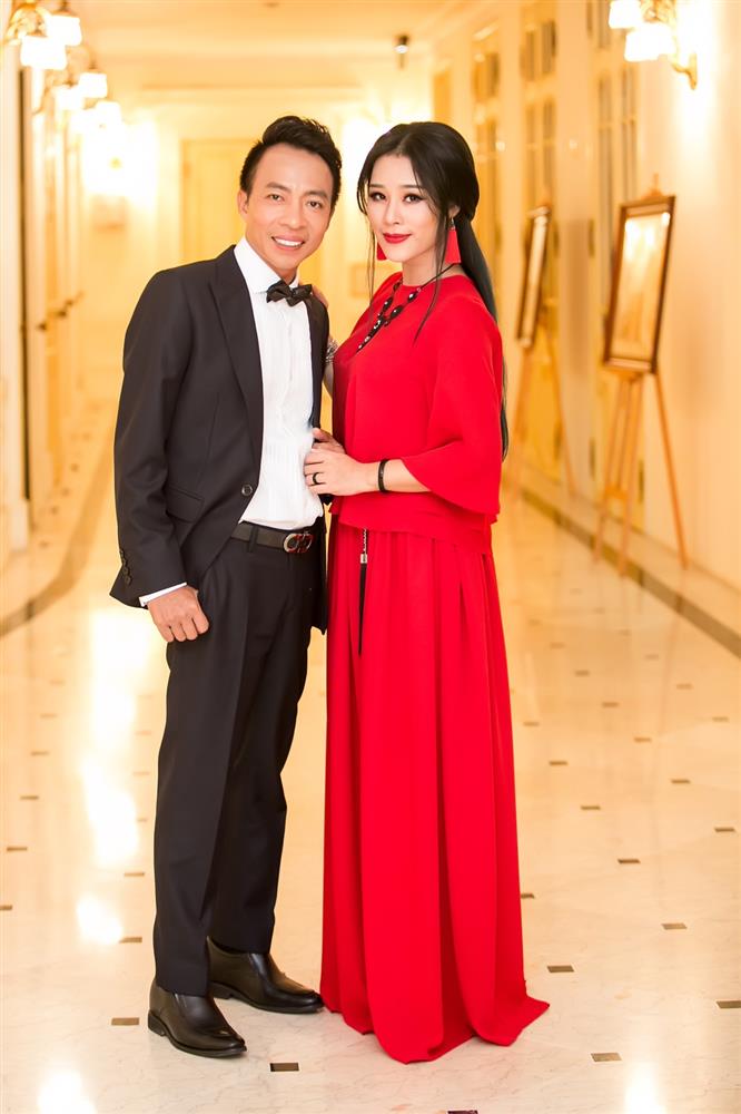 Cuộc sống của Việt Hoàn: Cưới vợ đẹp như hoa hậu, sống bình yên trong trang trại 10.000m2-3