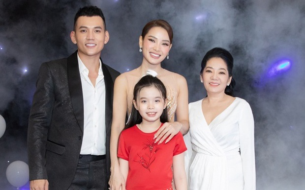 3 cặp mẹ chồng - nàng dâu đình đám Vbiz: Hà Tăng - Phương Trinh Jolie được thương như con ruột, riêng người số 3 mới đặc biệt!-14