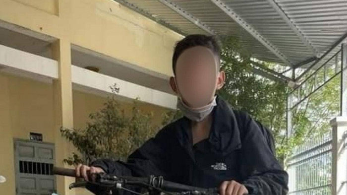 Đạp xe 200km để thăm bạn gái, cậu bé 13 tuổi gặp ngay CSGT và cái kết-1