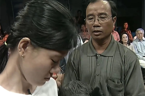 Mâu thuẫn với chồng, vợ châm lửa đốt nhà, đốt cả nhà em chồng-2