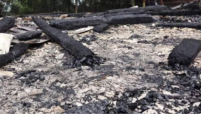 Mâu thuẫn với chồng, vợ châm lửa đốt nhà, đốt cả nhà em chồng-1