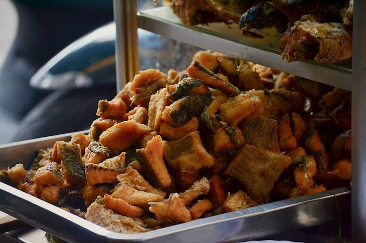 Khám phá quán bún đầu cá 22 năm giữa phố Cổ Hà Nội, ngày bán 500 suất-2