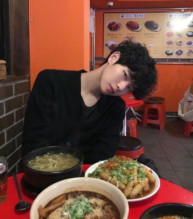 5 thói xấu khi ăn uống gây ung thư dạ dày nhưng hầu hết người trẻ tuổi đều mắc phải-1