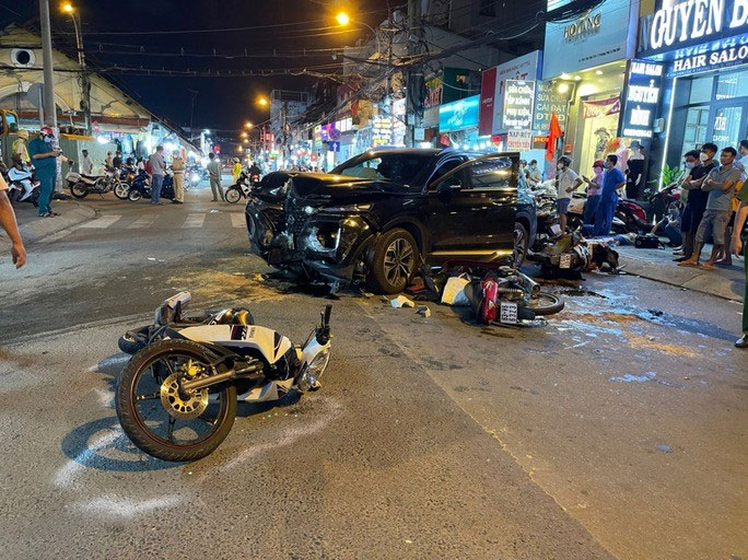 Tài xế ôtô tông hàng loạt xe máy ở Thủ Đức vẫn còn nồng độ cồn trong máu-1